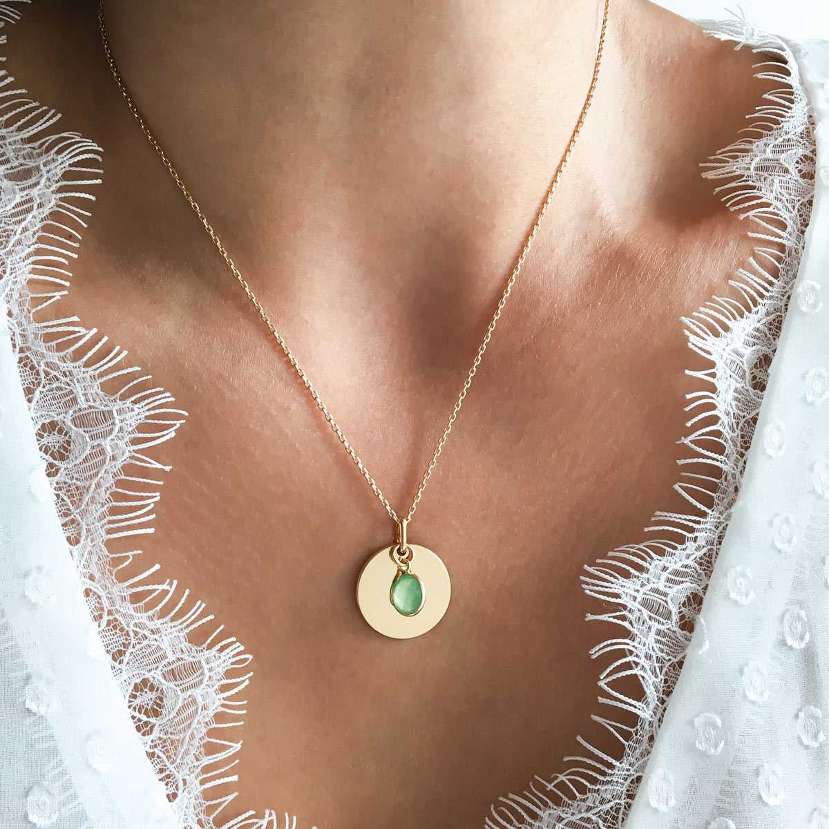 Pourquoi offrir un collier prénom ?