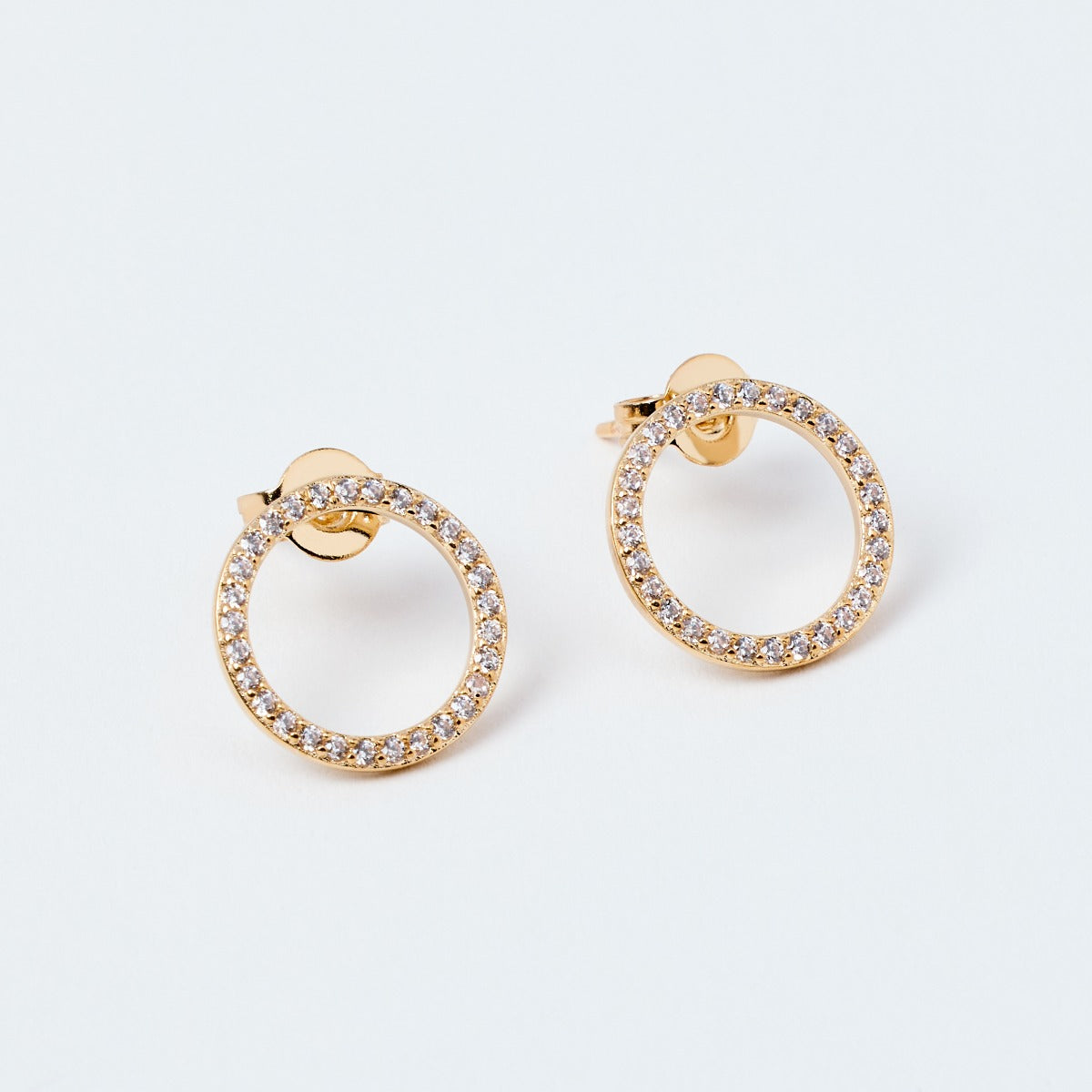 Boucles d'oreilles cercle et brillants plaqué or