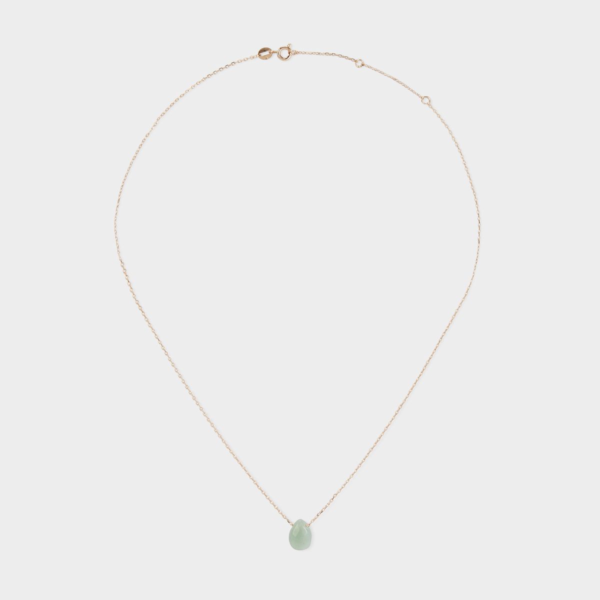 Collier goutte pierre verte sur chaîne plaqué or