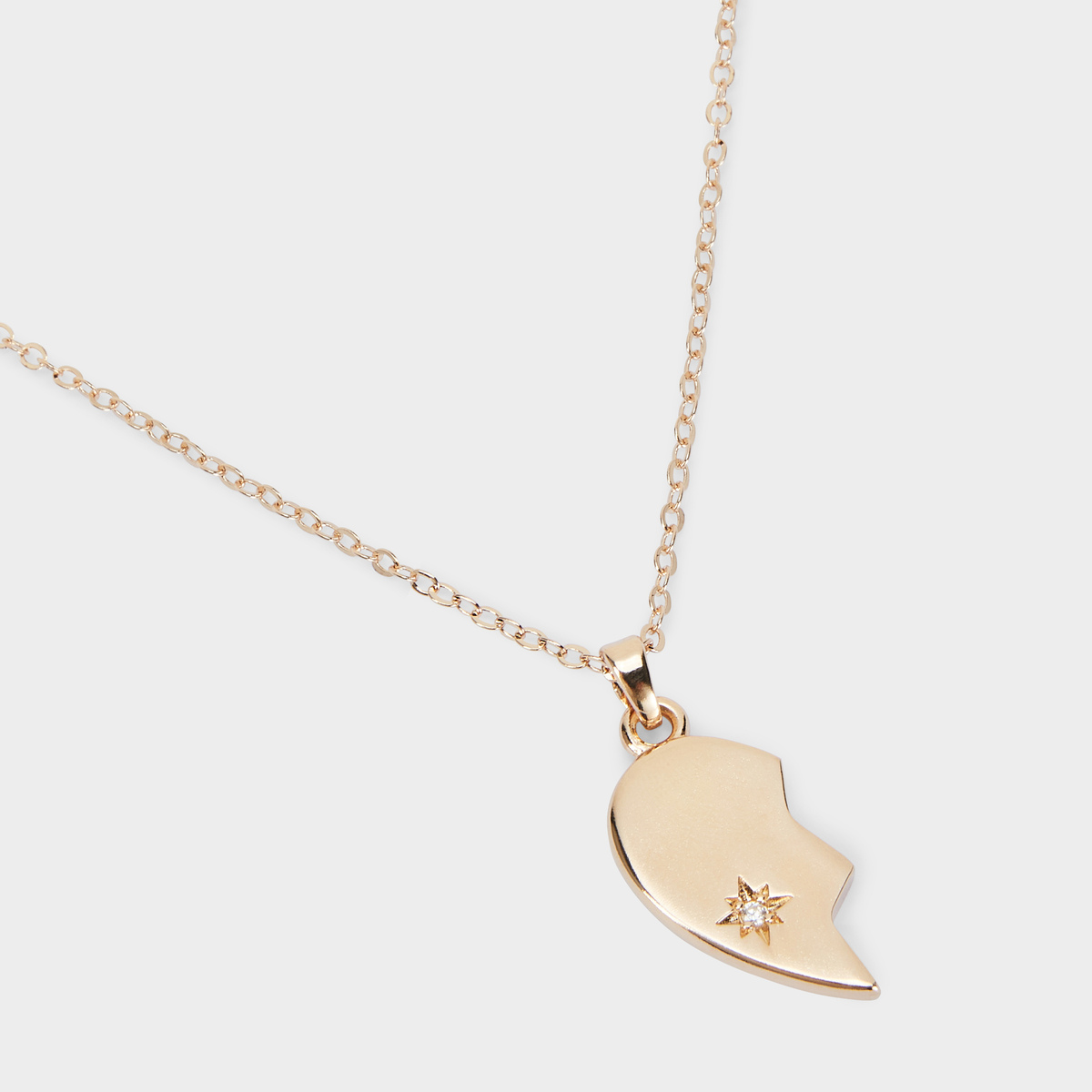 Collier demi-cœur droit plaqué or