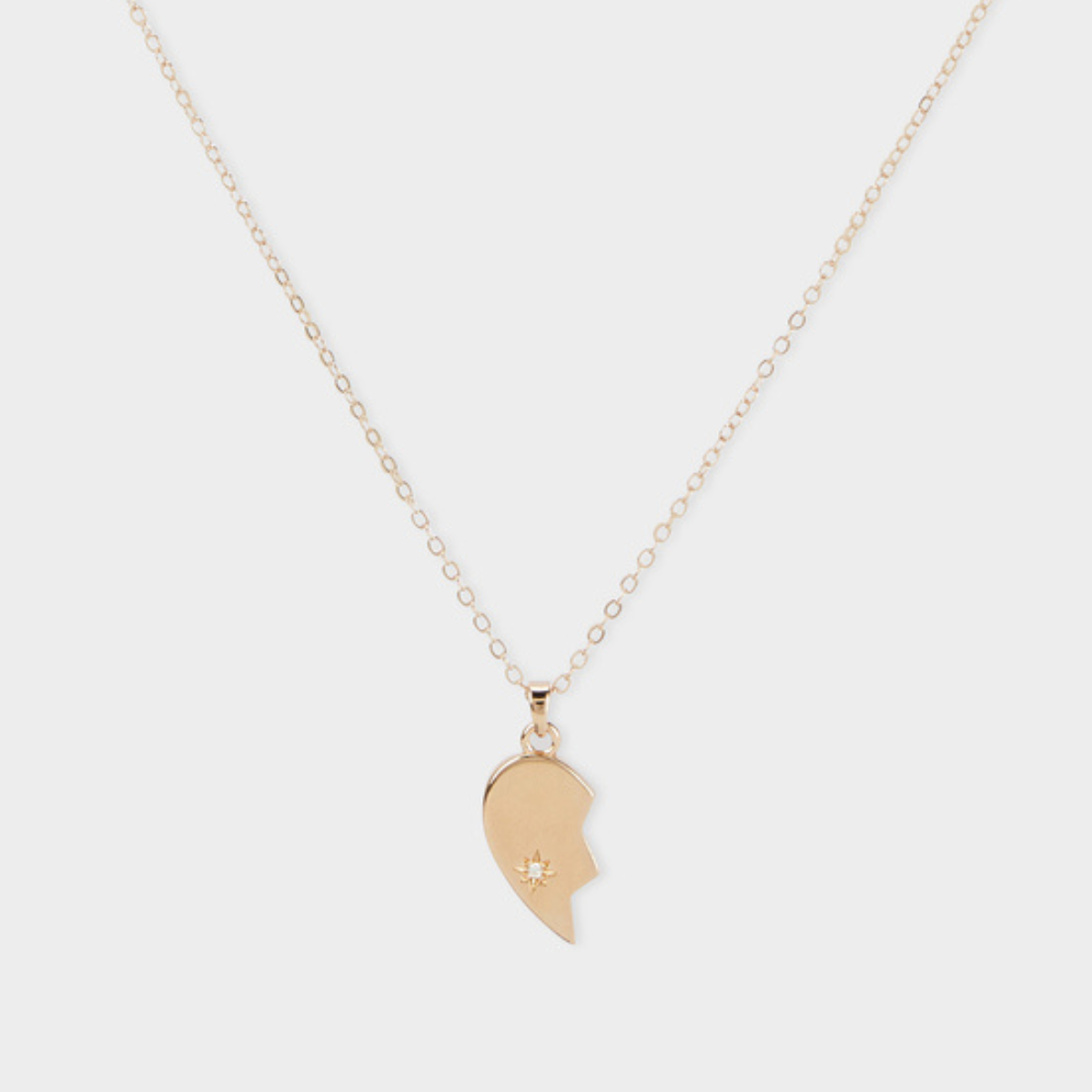 Collier demi-cœur droit plaqué or