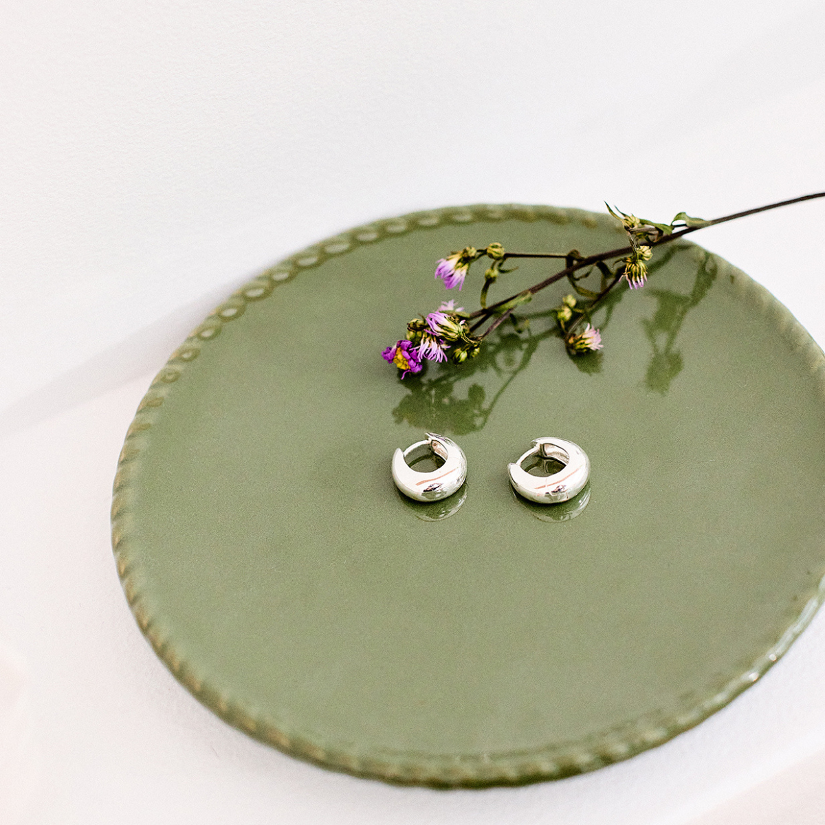 Boucles d'oreilles mini créoles épaisses argent