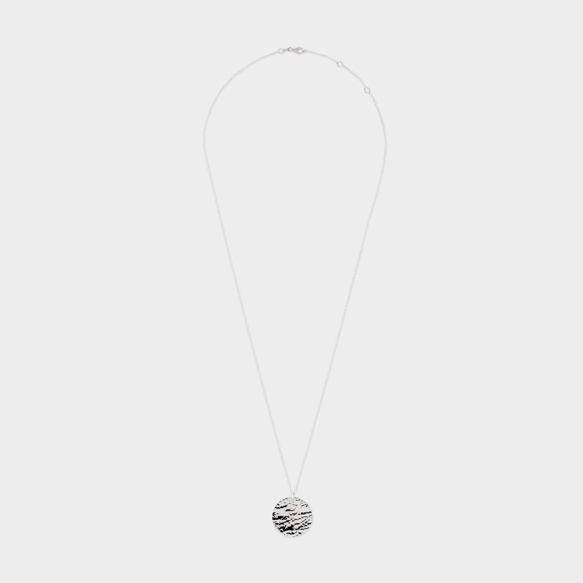 Collier grande médaille martelée argent