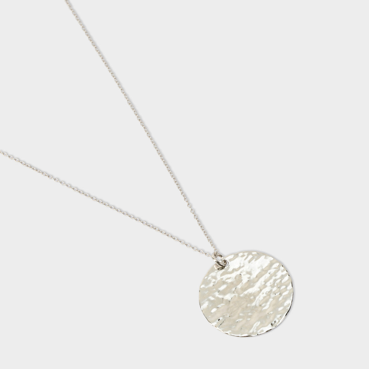 Collier grande médaille martelée argent