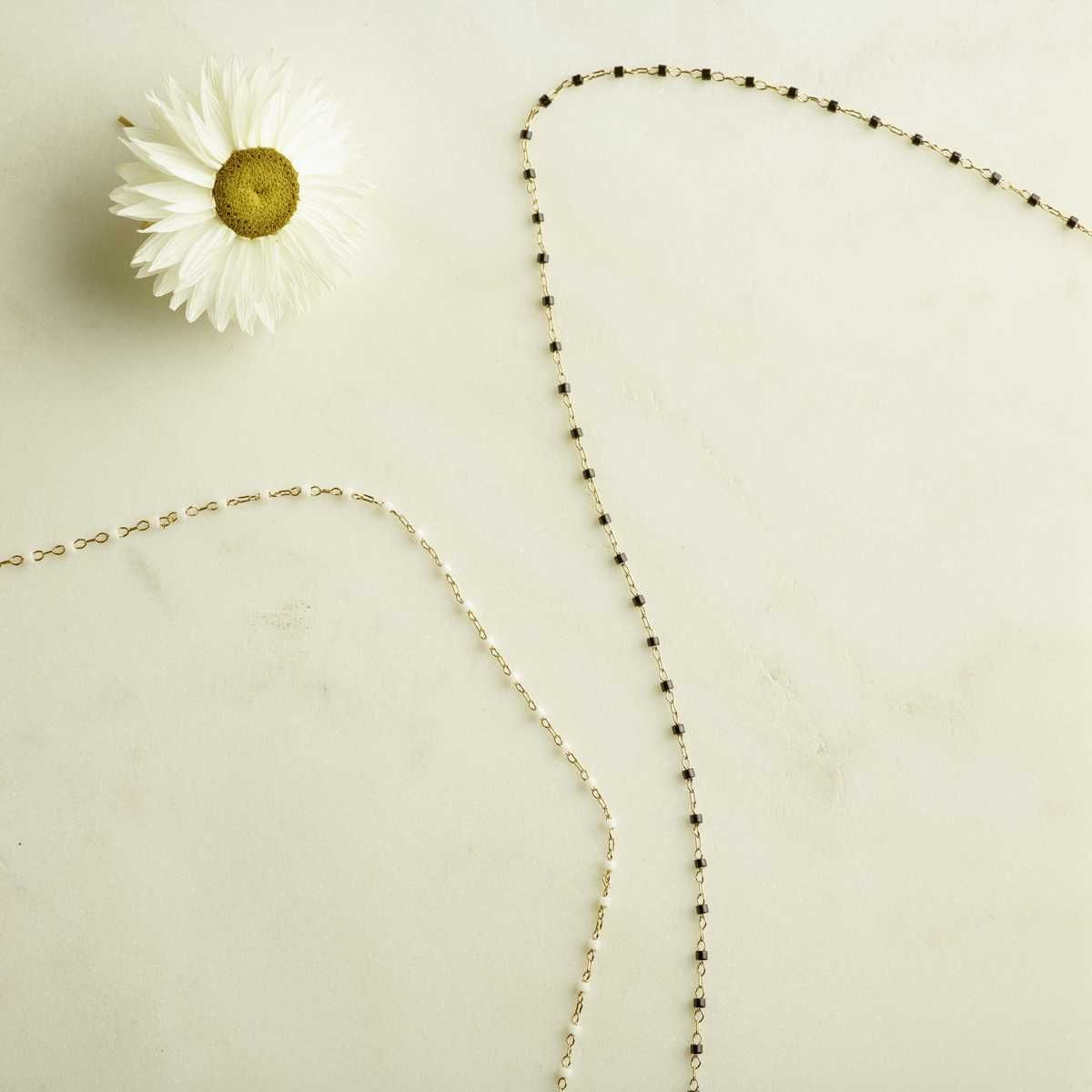 Collier Mahos plaqué or noir