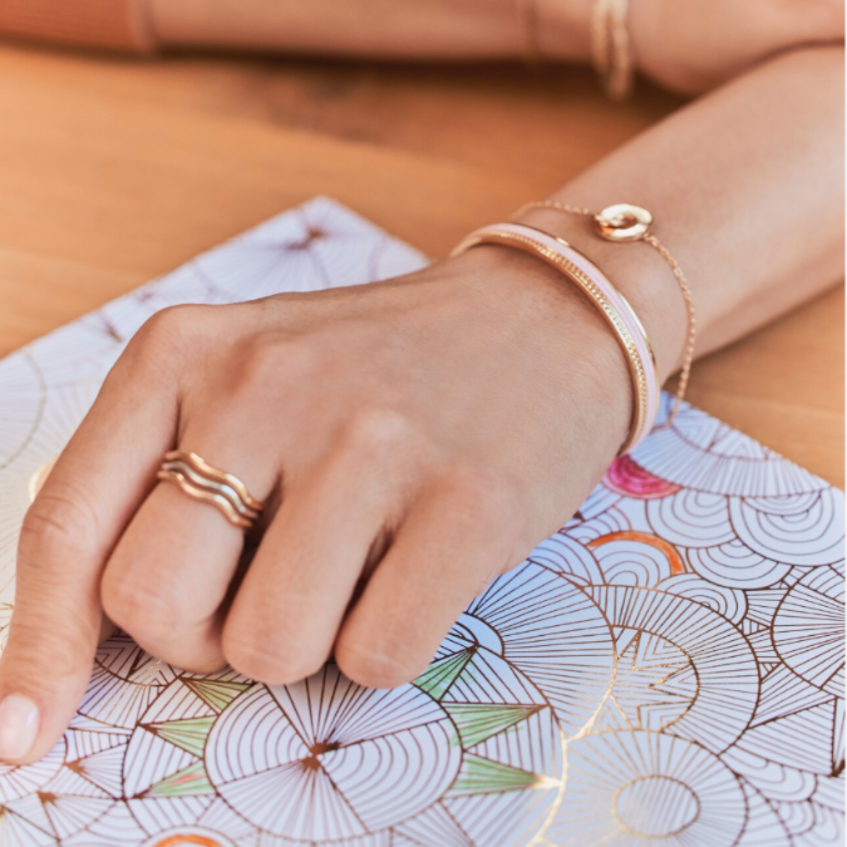 Bague Ondulee plaque or et argent massif