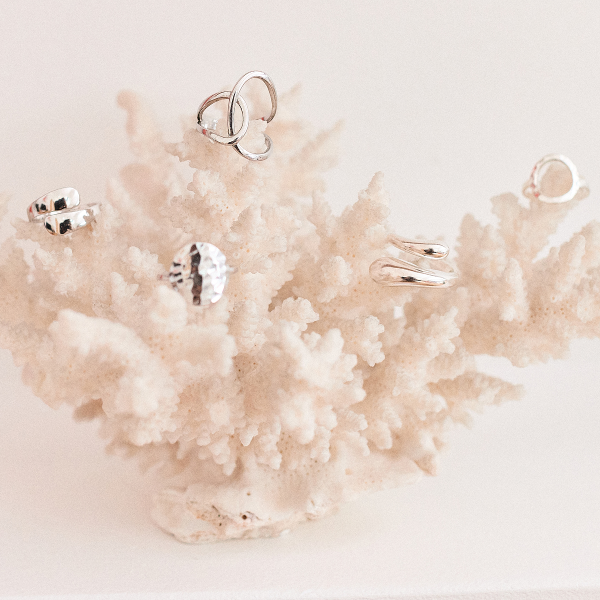 Bague disque martelé argent