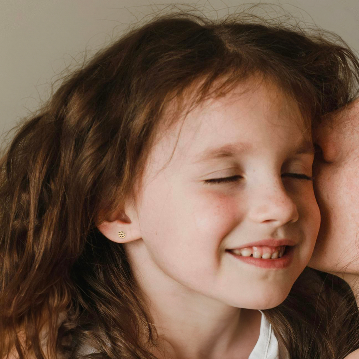 Boucles d'oreilles mini rond martelé plaqué or