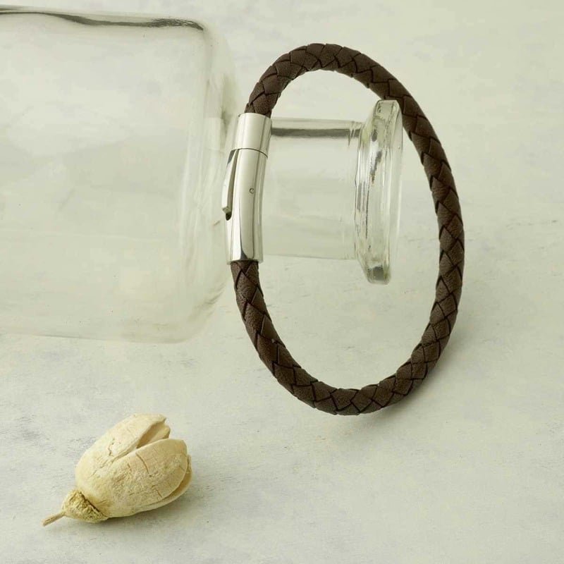 Où acheter un bracelet en cuir pour homme ?