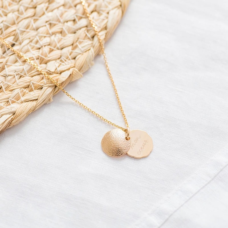 Quel collier porter avec un col roulé ?