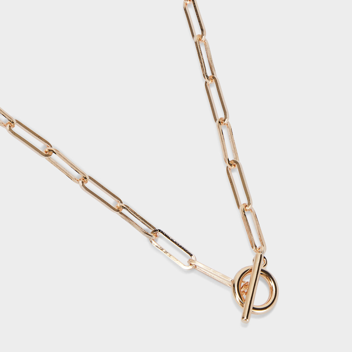 Collier maillons fermoir T plaqué or