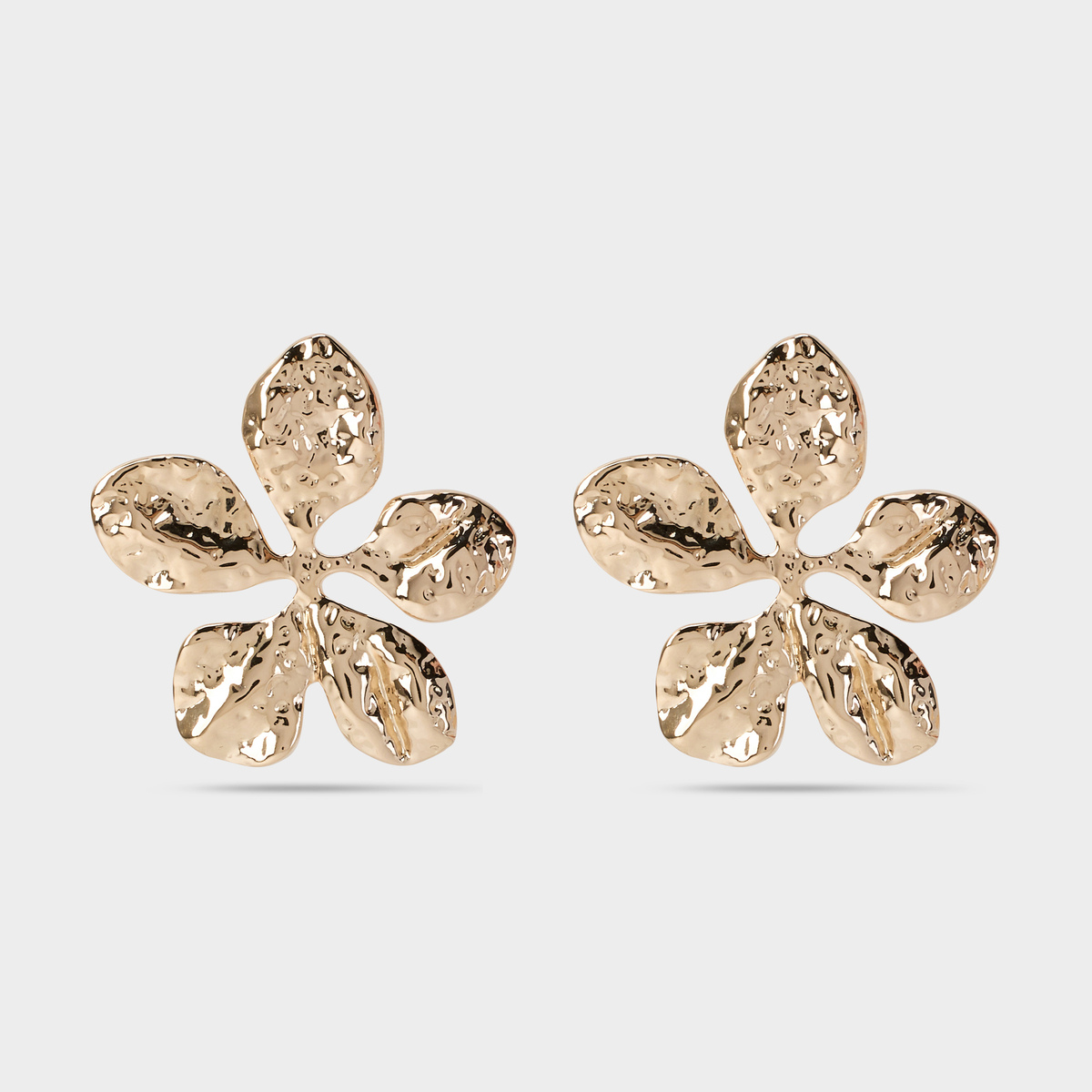Boucles d'oreilles Hortensia plaqué or
