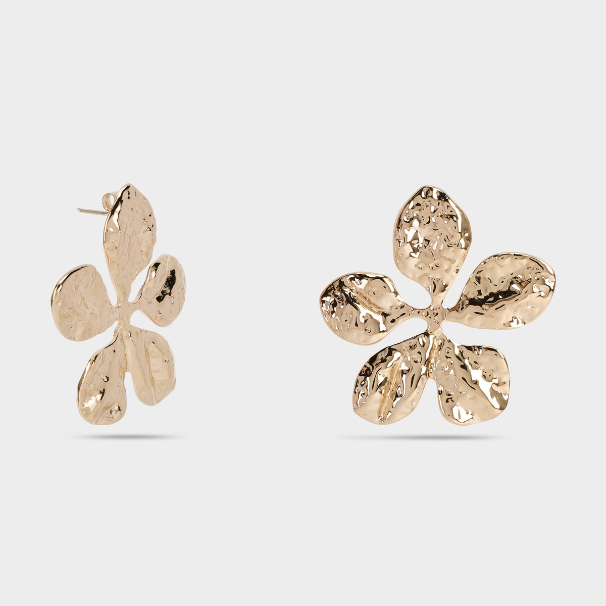 Boucles d'oreilles Hortensia plaqué or