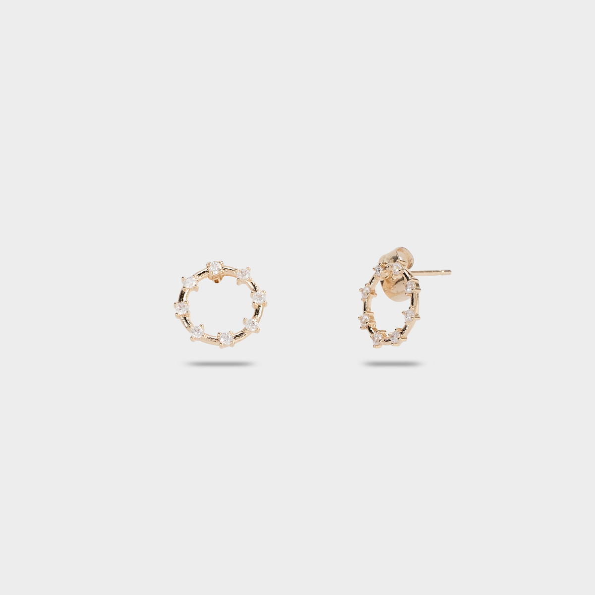 Boucles d'oreilles anneaux zircons plaqué or
