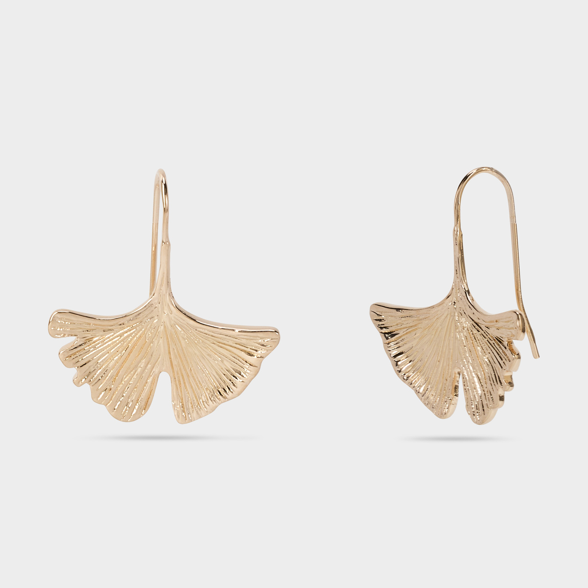 Boucles d'oreilles Gingko plaqué or