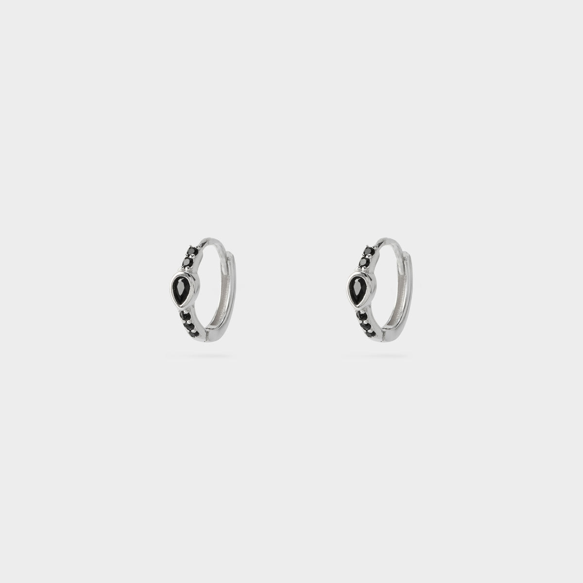 Boucles d'oreilles mini créoles goutte pavage noir argent