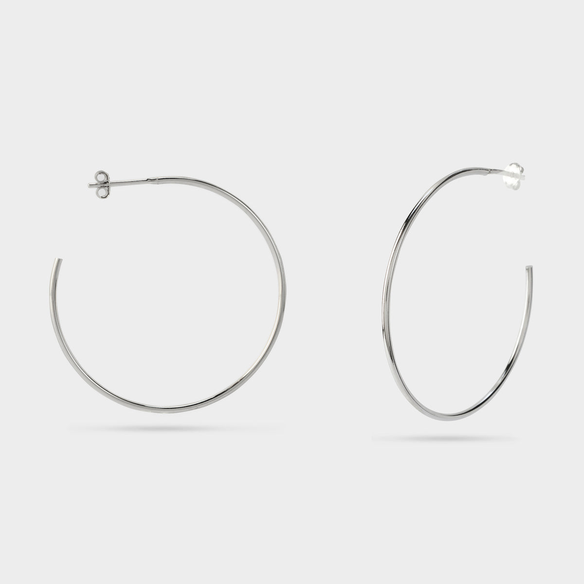 Boucles d'oreilles moyennes créoles tube argent