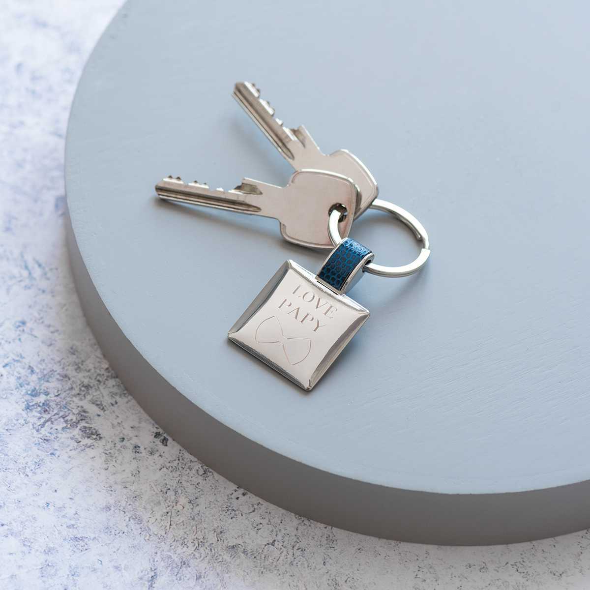 Porte-clés acier et cuir carré bleu marine