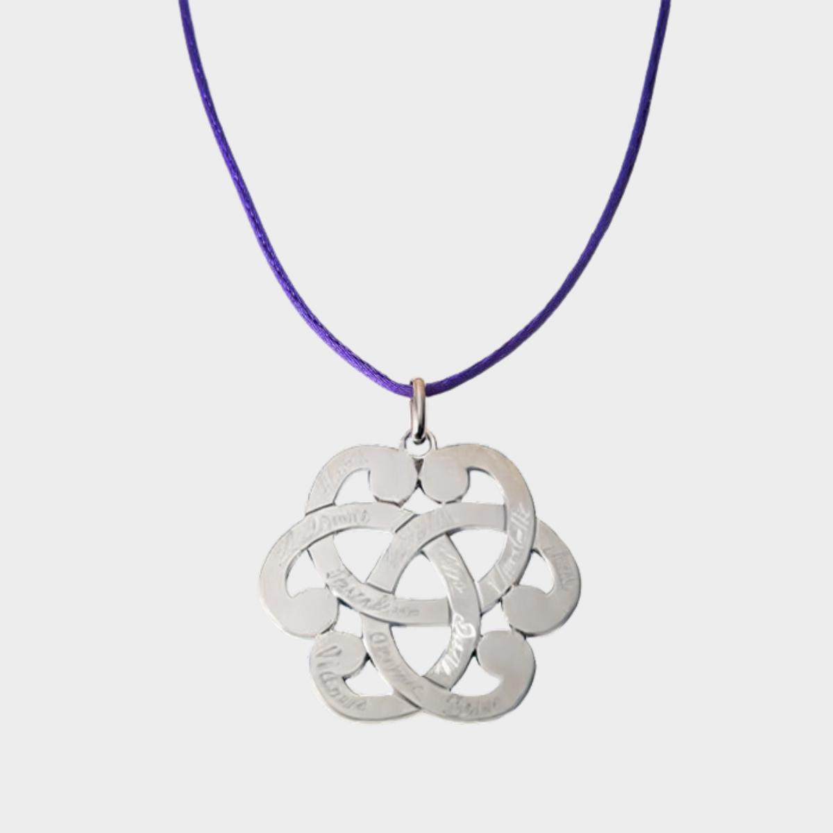 Collier pendentif arabesque sur lien satin argent