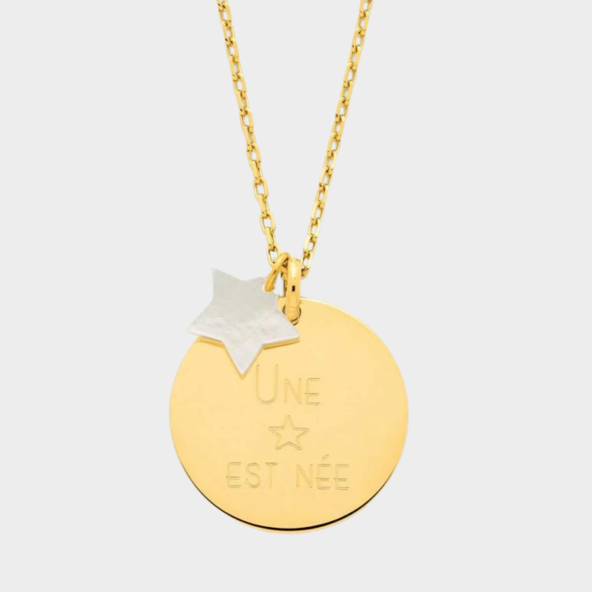 Collier grande médaille et nacre fine plaqué or