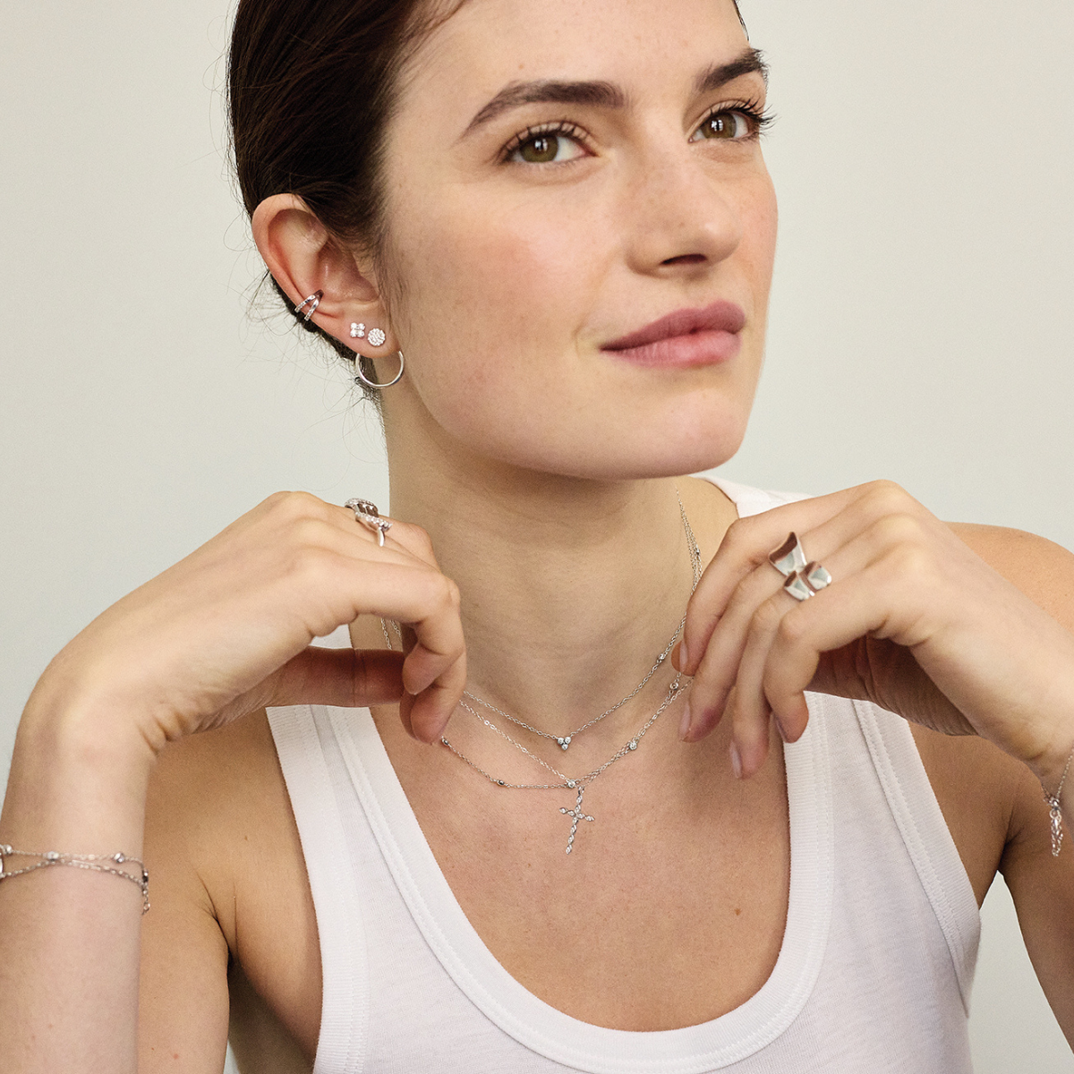 Collier croix pavée argent