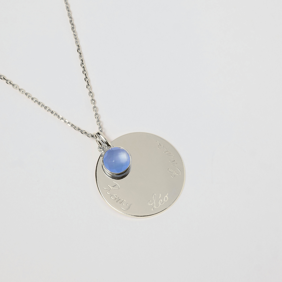 Collier grande médaille et pierre de naissance sur chaîne forçat argent