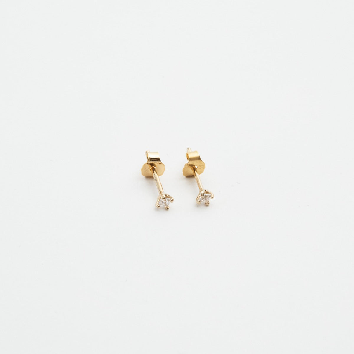 Boucles d'oreilles mini zircon éclat plaqué or