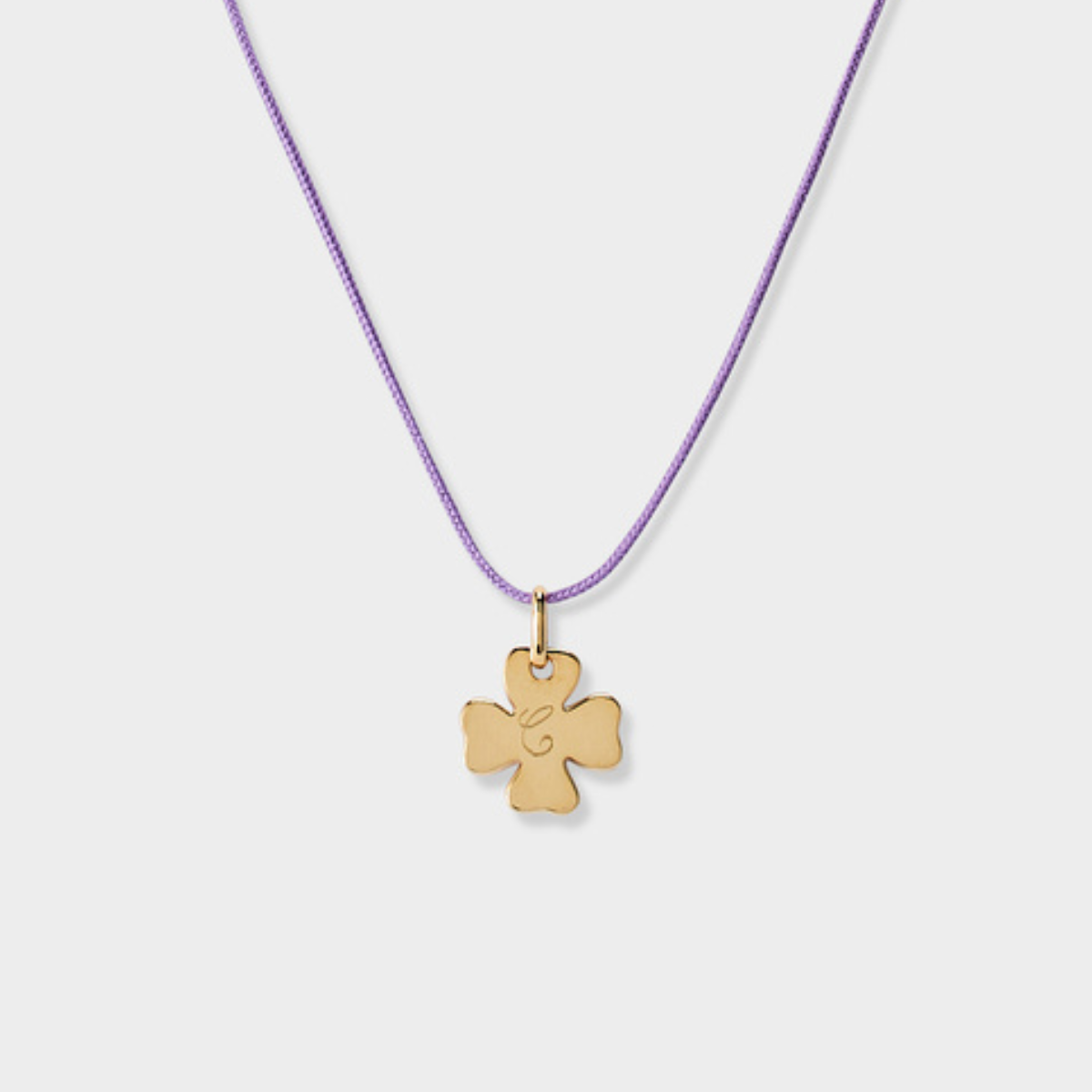 Collier 1 breloque sur lien coton plaqué or