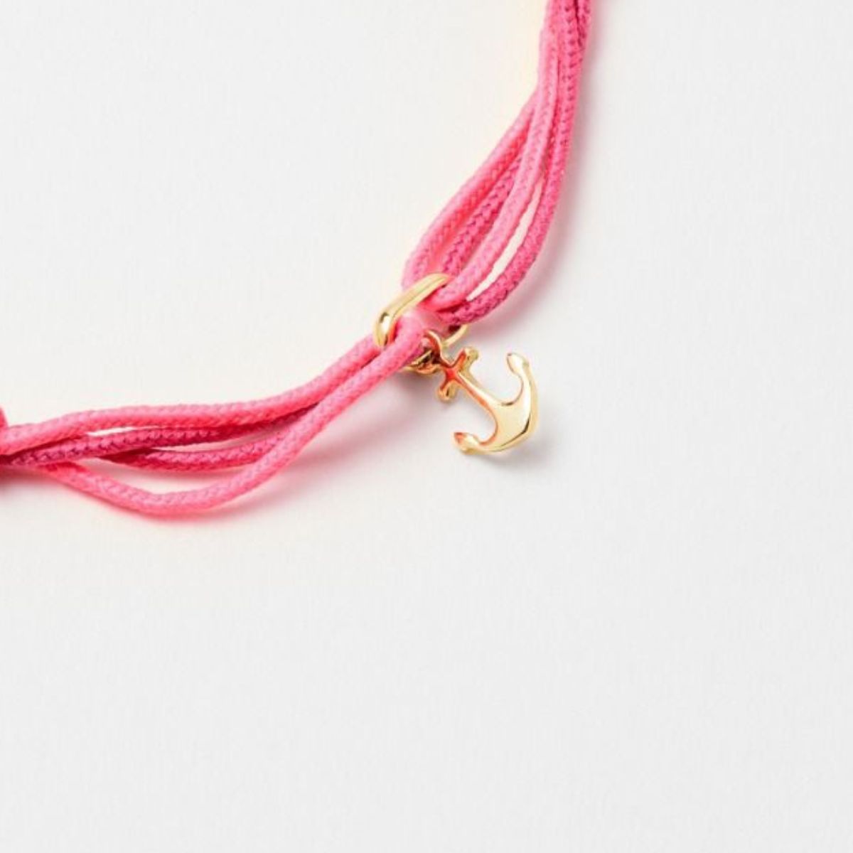 Bracelet gris-gris mini ancre sur double lien coton plaqué or